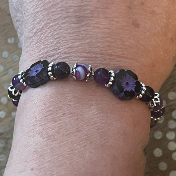 New Gorgeous Violet Czech Glass Flower & Purple Agate Charm Bracelet - Picture 6 of 11